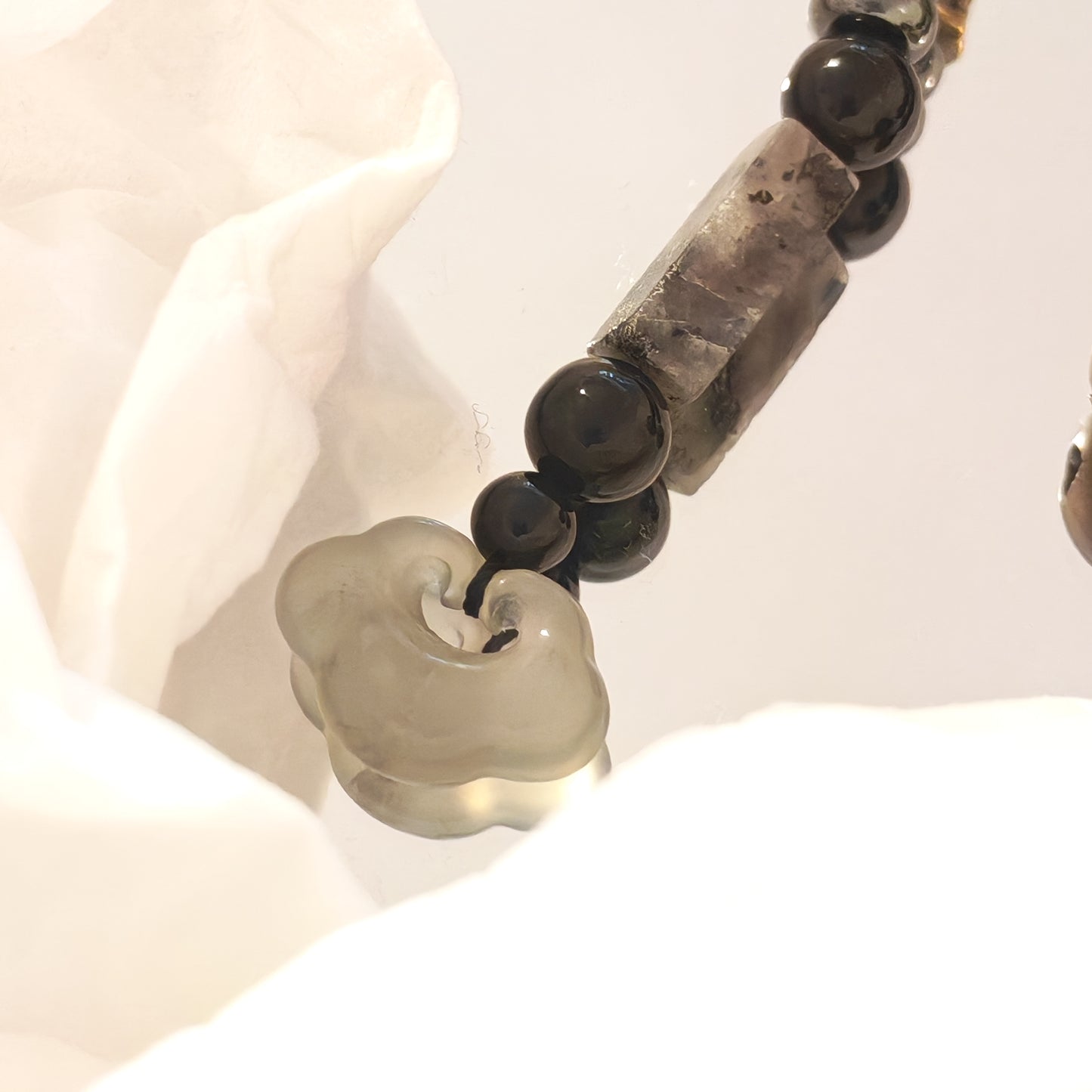 [Atelier Collection] Handcrafted Ink Cloud Jade Ear Cuff